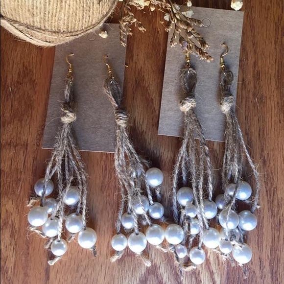 Jewelry - Pearl earrings 🧵 🧵 🧵